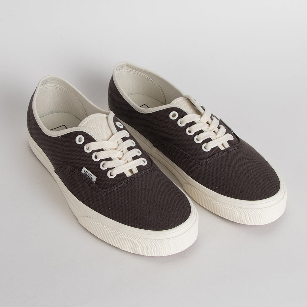 ロサンゼルス発VANS★Vans X ThaliaサーフデュアルパームTシャツ Vans X Thalia Surf Dual Palm T-Shirt in Marshmallow White | Vans