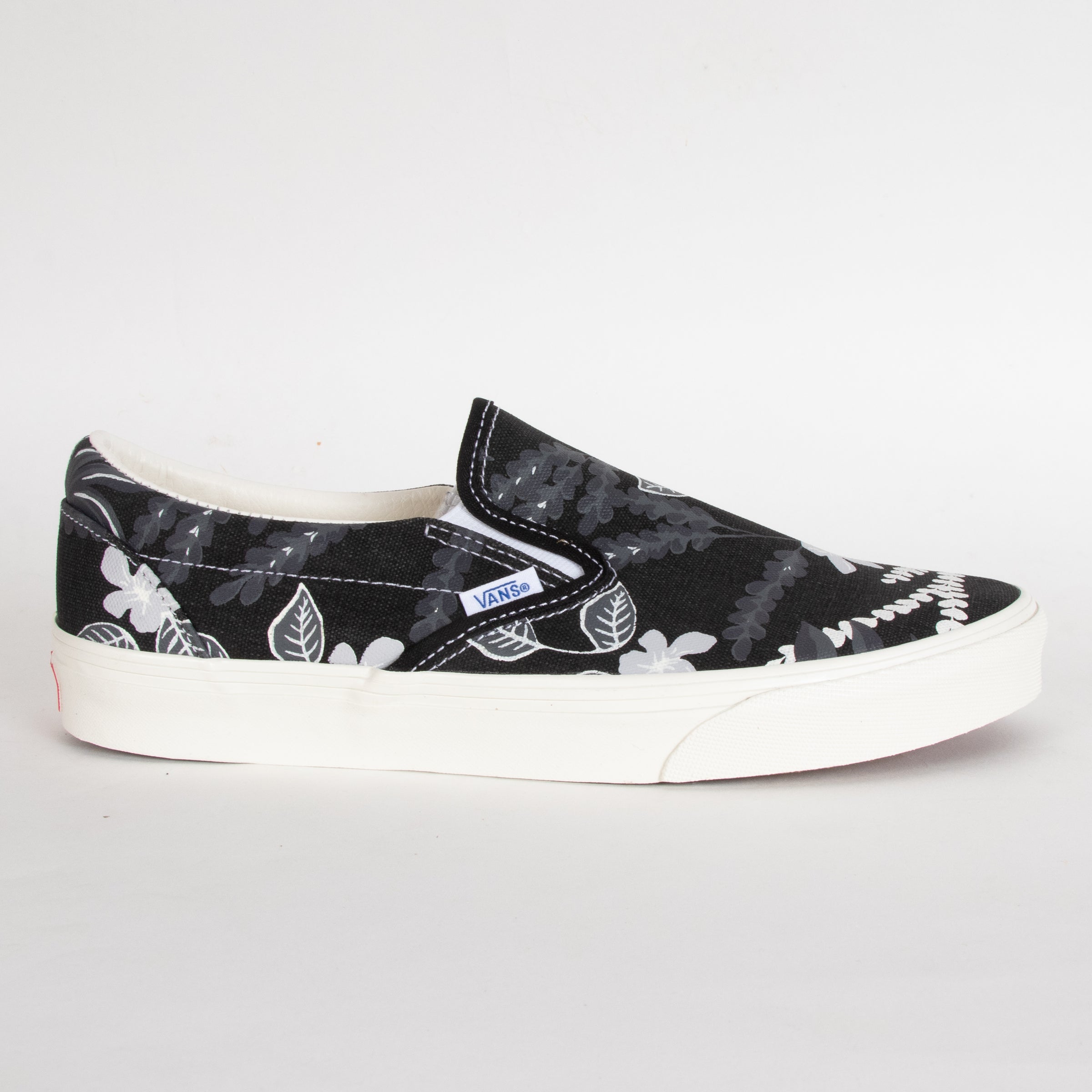Vans Classic Slip-On Mens Shoes