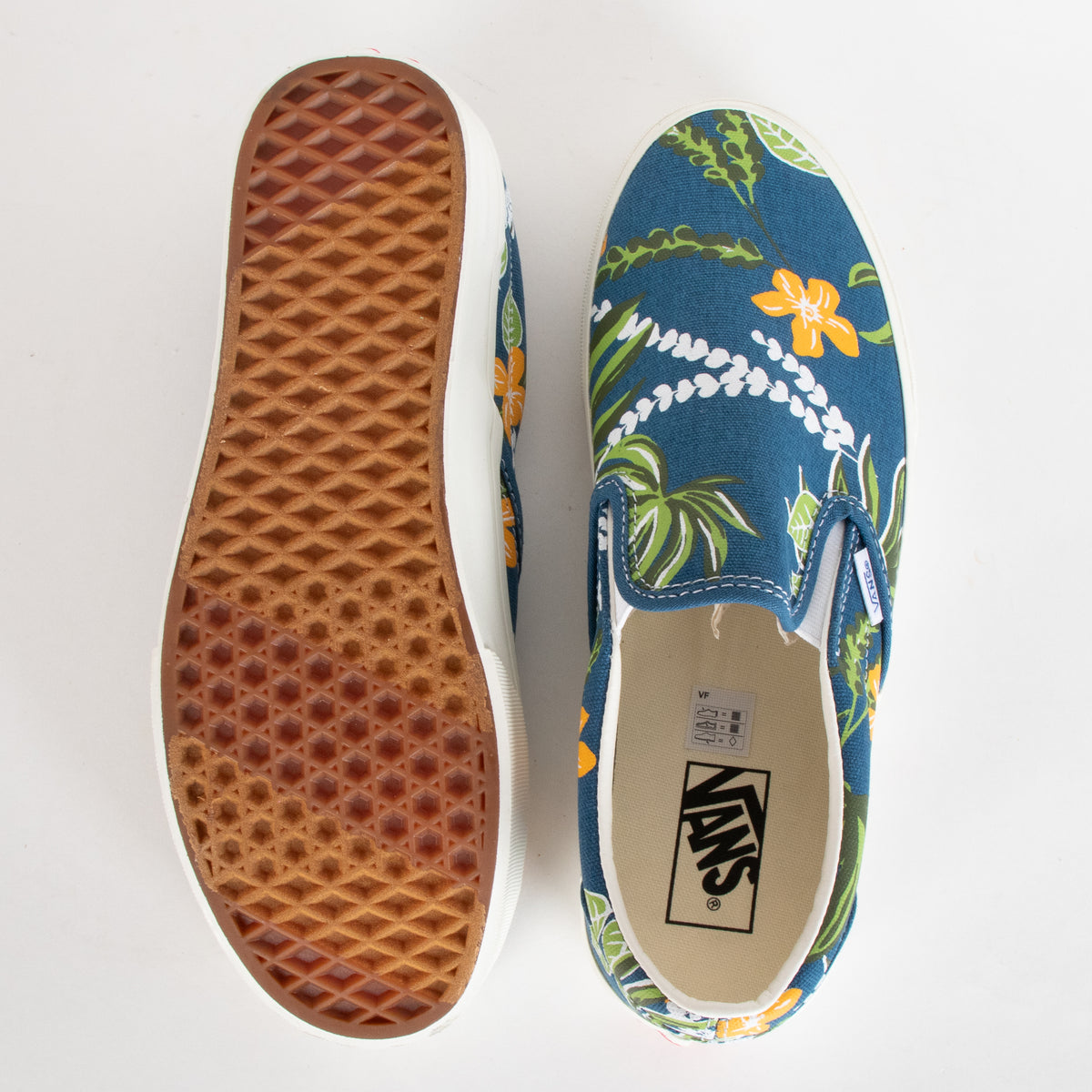 Vans Classic Slip-On Mens Shoes