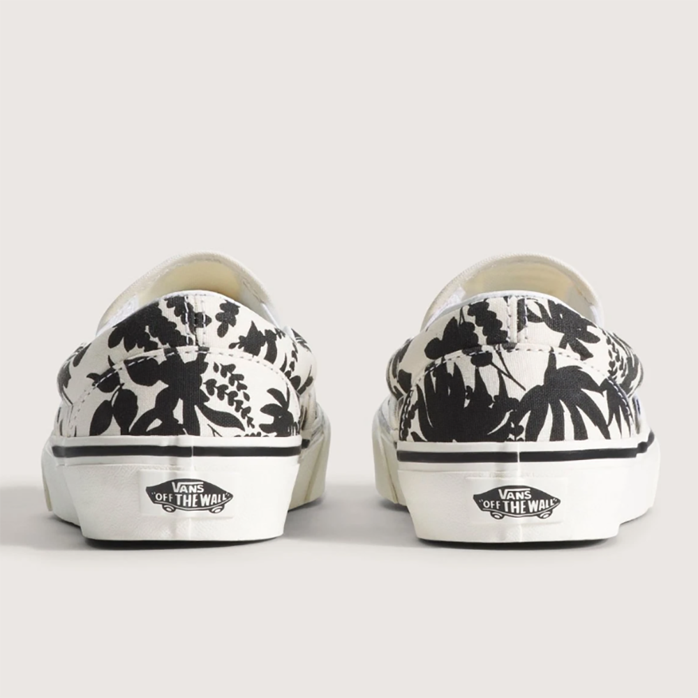 Vans Classic Slip-On Womens Shoes
